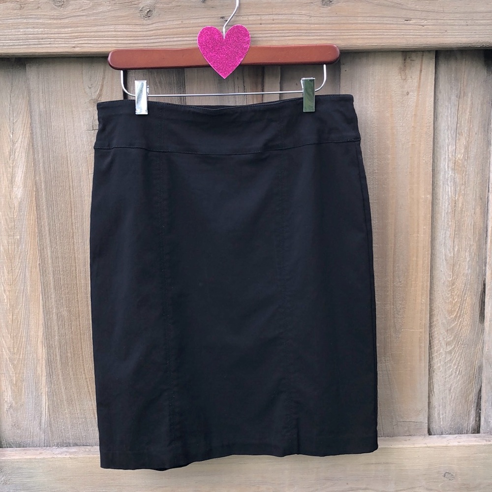 🌹 Black Pencil Skirt 🌹
